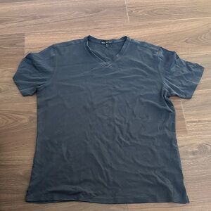 Robert Barakett Men's Black V-Neck Tee